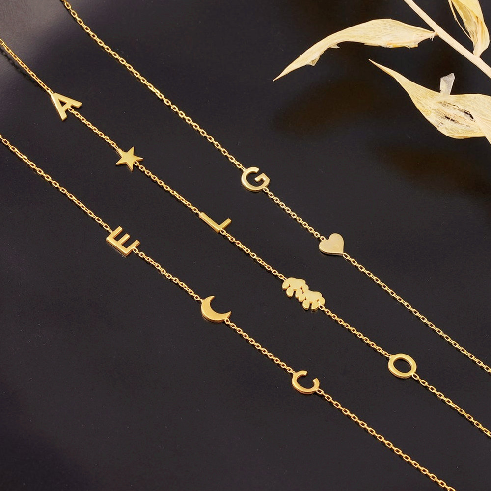 Collar con Iniciales Personali - Birth Flower Necklace reseña y precio